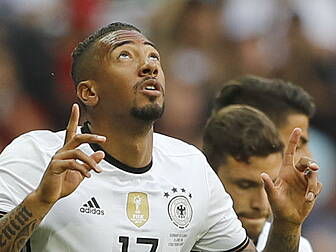 Germany set up colossal quarte...